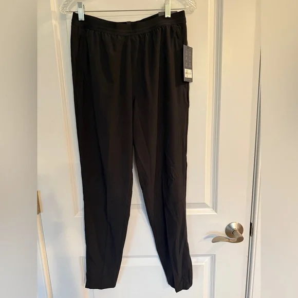 NWT VRST Accelerate Slim Tapered Run Pant - Picture 1 of 9